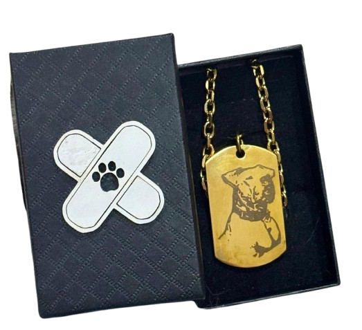 Collar Curita Dorado Hombre